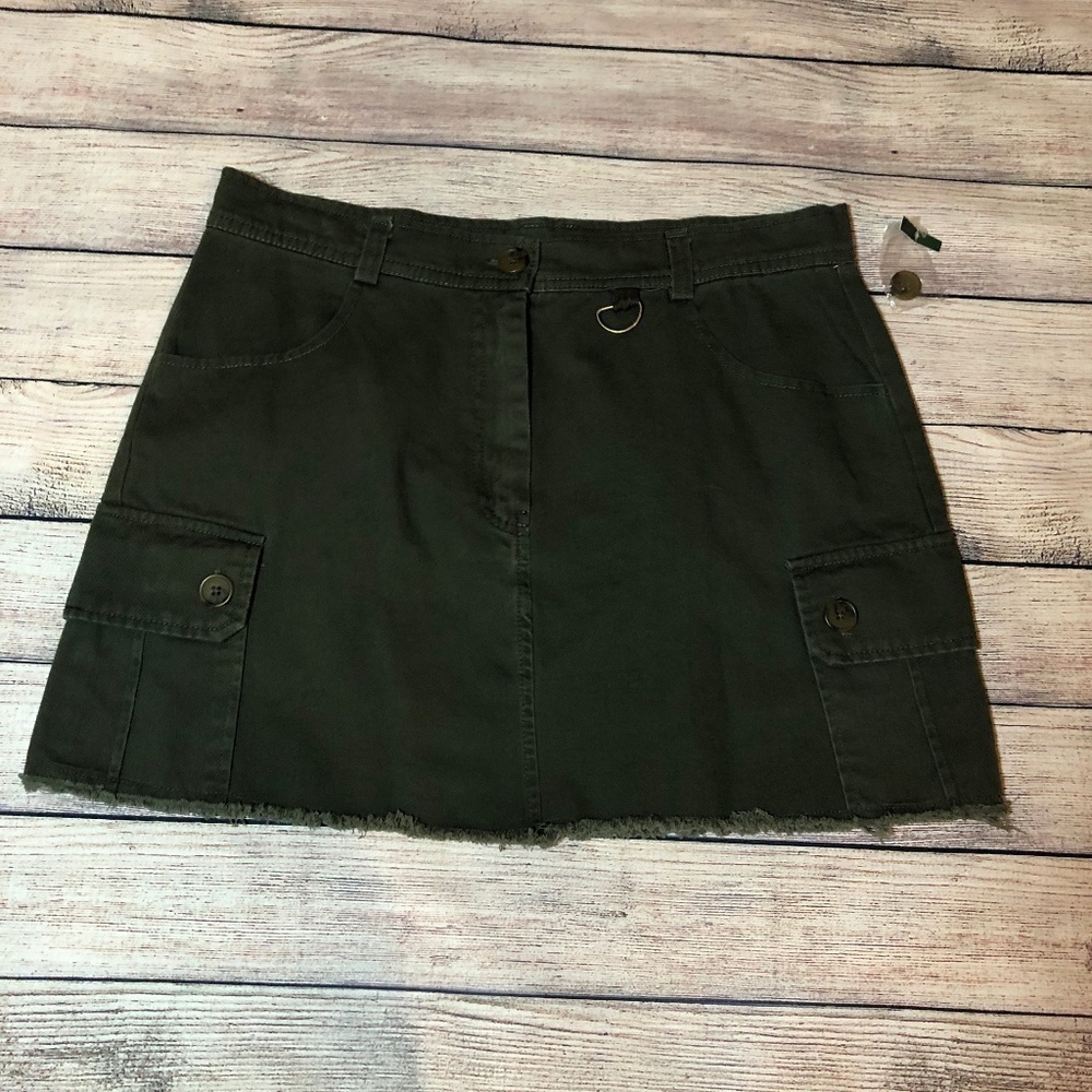 NWT Wild Fable Olive Green Cargo Skirt Size M
